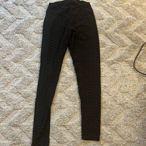women's booty scrunch leggings